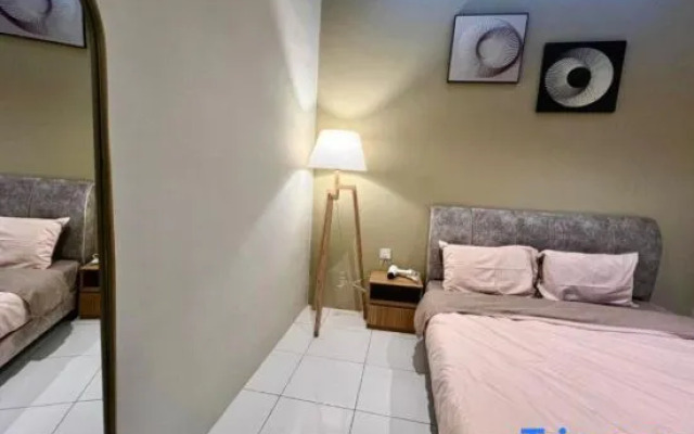 PoloStay Landed House 4 Room for 10 pax