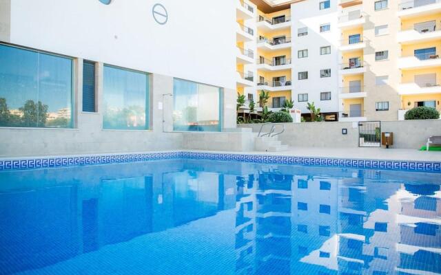 B05 - Luxury Central 2 bed with Spa by DreamAlgarve