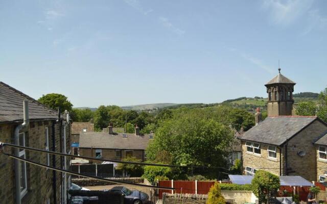 * Glossop Retreat * 3 Dbl Bed House*