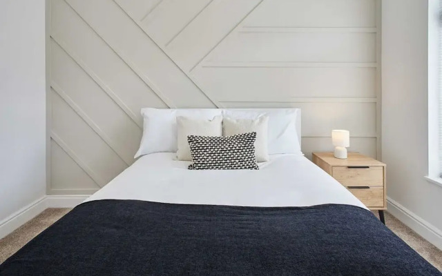Host Stay Norton House