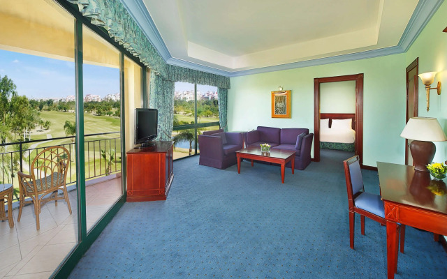 Hilton Pyramids Golf