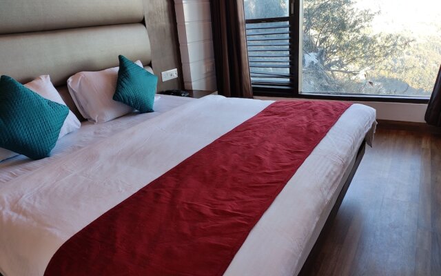 Ahr Hotel Radha Residency
