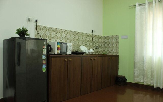 Oyo 9355 Holy Cross Home Stay