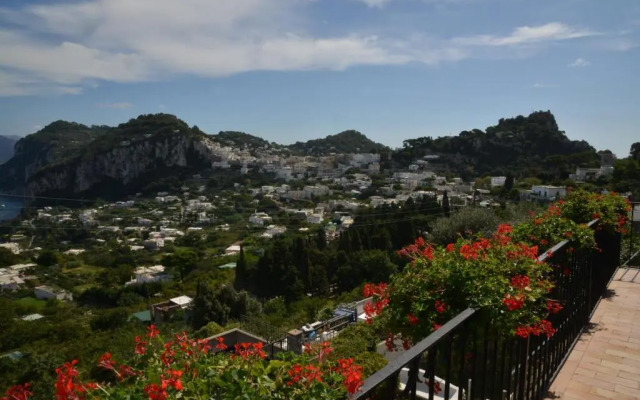 Villa Mondo Suites