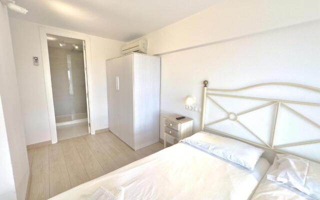 Skol 514 East Facing Duplex Apartment with Sea Views