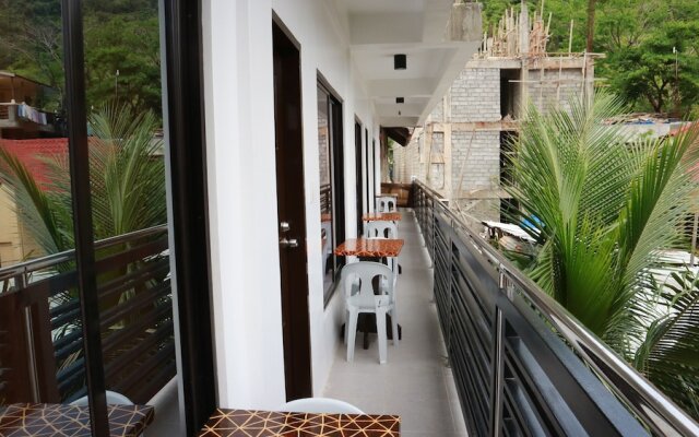 Chelle's Apartelle - Inn