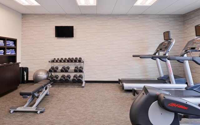 Courtyard by Marriott Toledo North