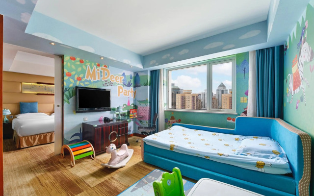 Gehua New Century Hotel