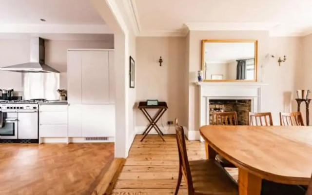 Host Stay Wellington House
