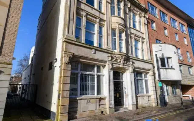 Spacious 3 Bedrooms in Cardiff Bay w/ Parking