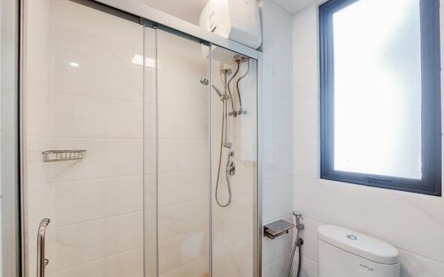 Spacious And Nice 2Br At Sky House Bsd Apartment