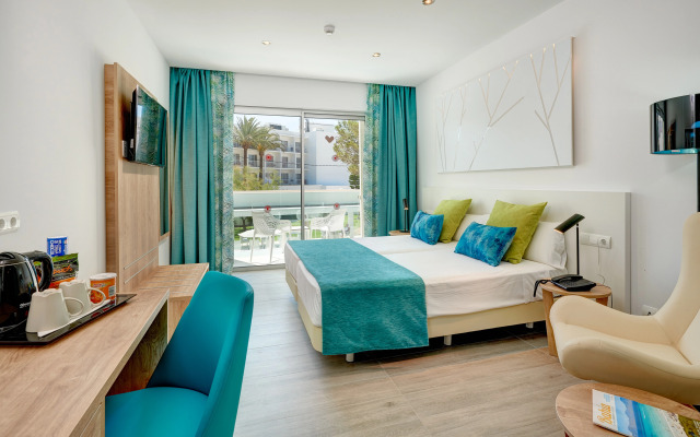 Hotel More