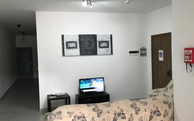 Luqa Apartment - 5 mins from Airport