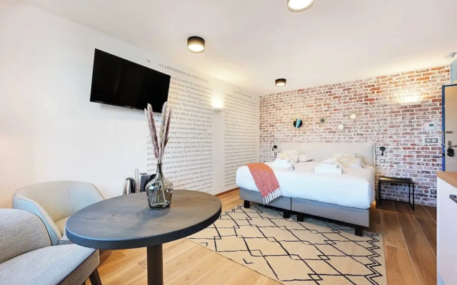 Studio With Rooftop Access - 4P - Vanves