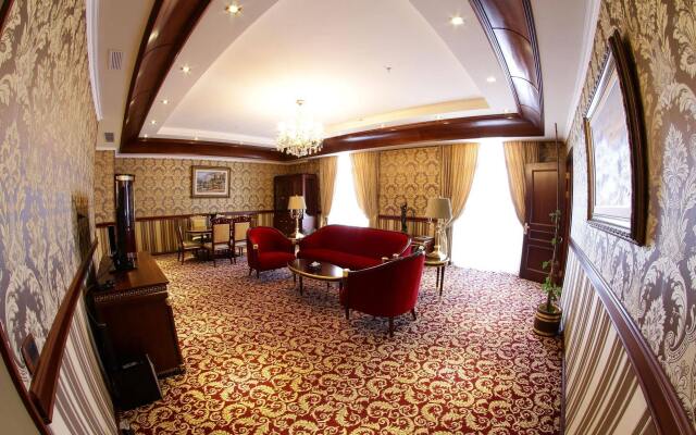 Golden Palace Hotel Resort and SPA