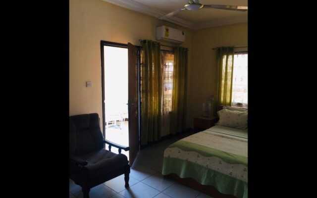 Room in B&B - Single Room With Balcony