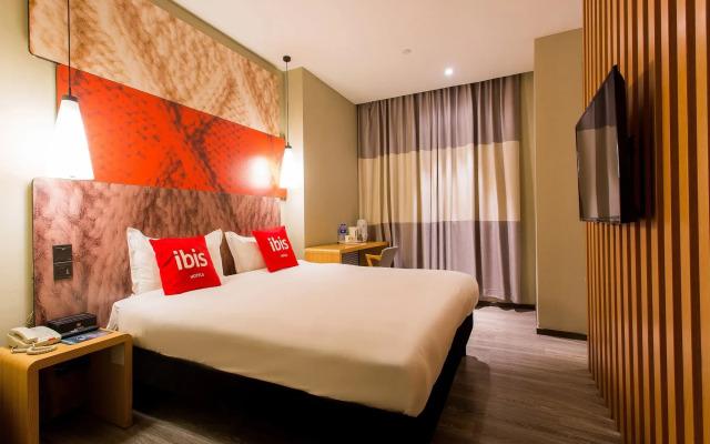 Ibis Lanzhou Train Station