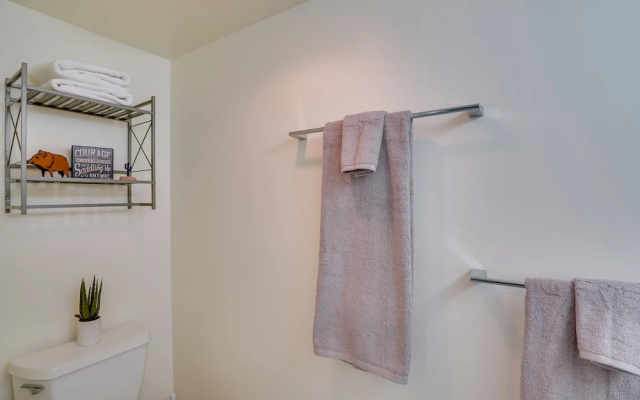 Tucson Studio w/ Golf Course & Tennis Access!