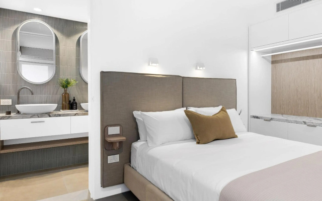 La Mer 8 – Guest Rooms – Hastings Street