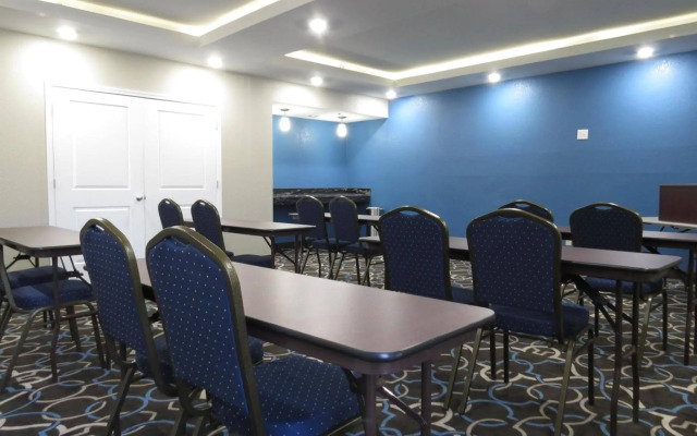 Hotel Concord Syracuse, Ascend Hotel Collection