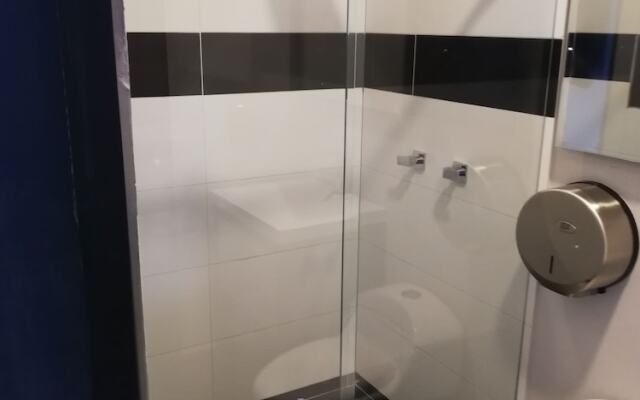 Hotel Doral Inn