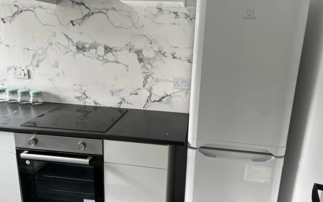 Comfy 2-bedroom Apartment