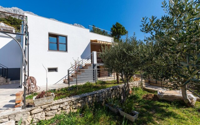 Awesome Home in Marusici With Wifi and 1 Bedrooms