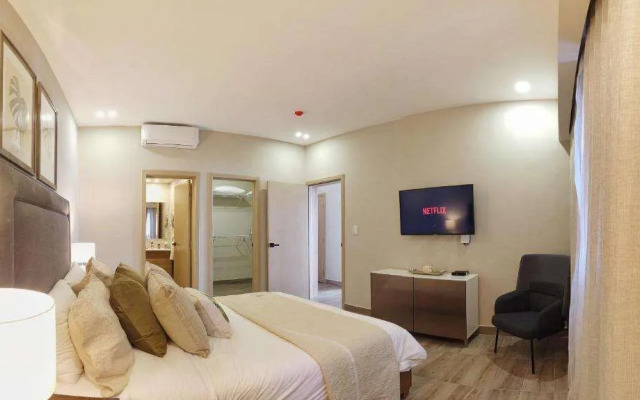 Regatta Living Condos