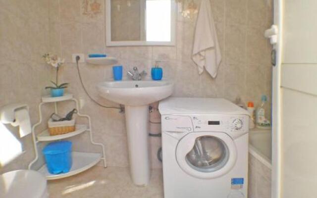 Front Beach House for Relax