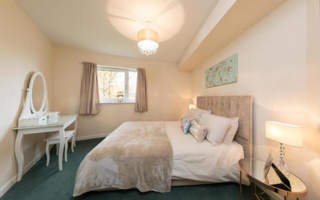 The Broch, 1st Floor, Luxurious City Centre Apartment