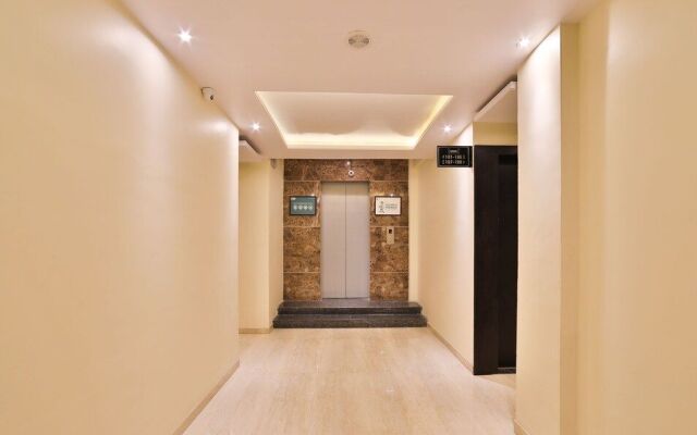 Treebo Trend Club VNA