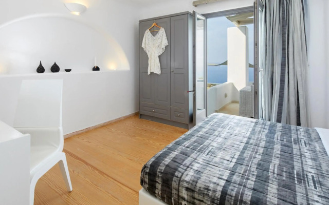 Santorini Princess Presidential Suites