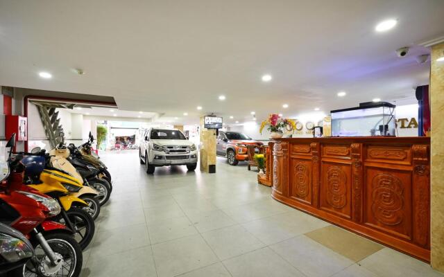Sky Star Hotel