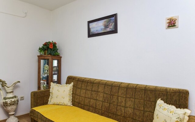 Apartments Mira Vir