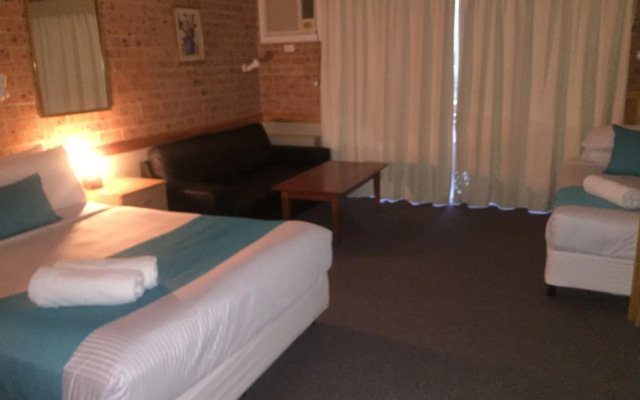 Huskisson Beach Motel