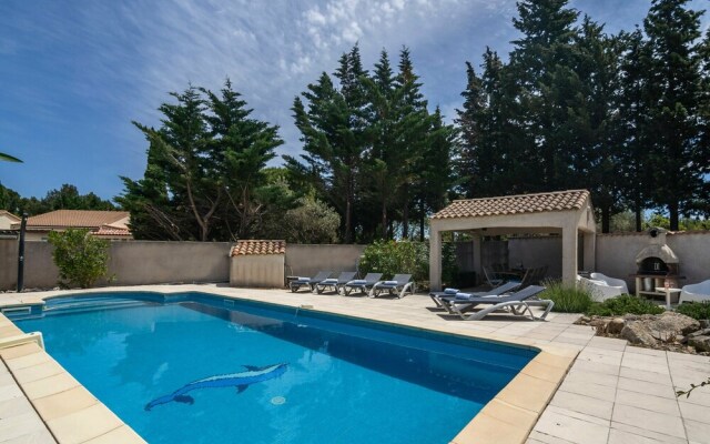 Comfy Villa in Pouzols-minervois With Private Pool