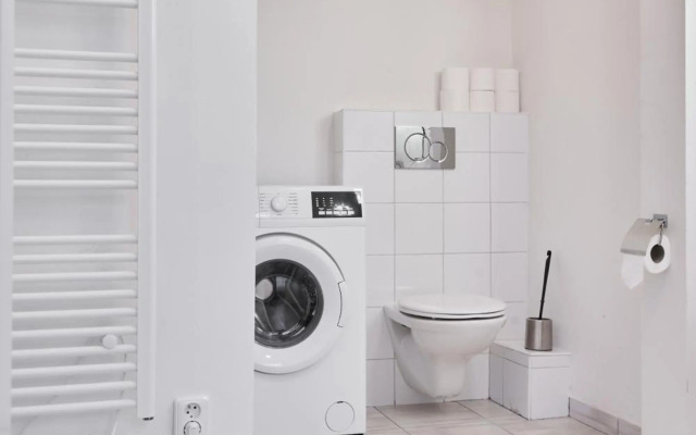 Archibald Flats Prague