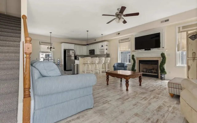 OCHG Townhouse 102 10