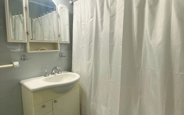 RentUp-Elegancia con balcón. Recoleta