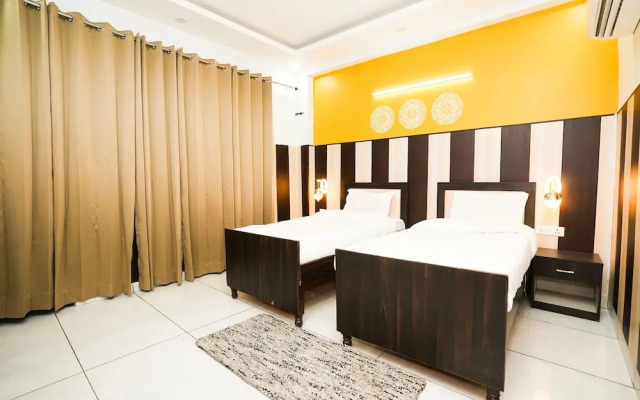 Fabhotel Tanvi Premium