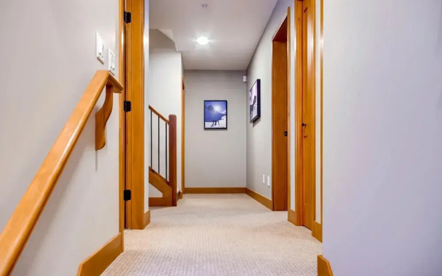 385 Moonshine Crescent by Okanagan Premier