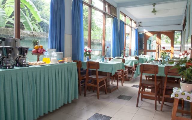 Mother Land Inn 2