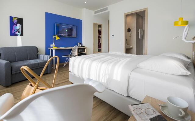 ibis Styles Athens Routes