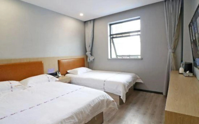 Zsmart Hotel (Shanghai Shangnan Road Subway Station)