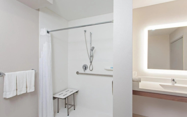 Holiday Inn Express Mira Mesa-San Diego by IHG