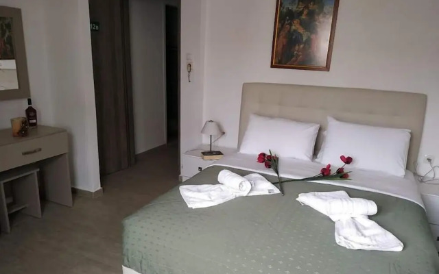 Central Hotel