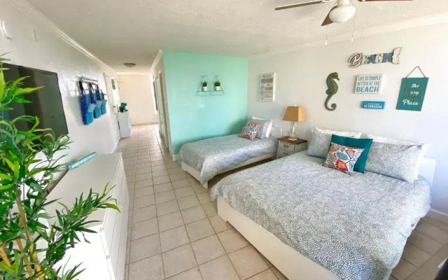 Pirates Cove Resort Studios
