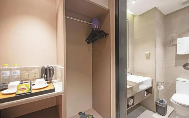 【locals】Taian Taishan District Baolongcity Square