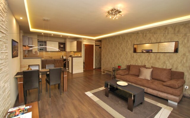 Arpad Bridge Apartments