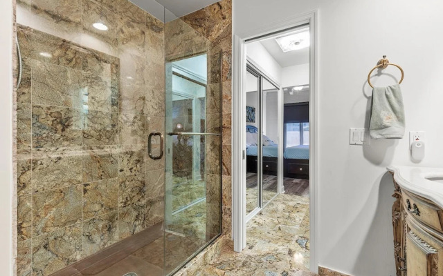 Sea Winds Condominiums C